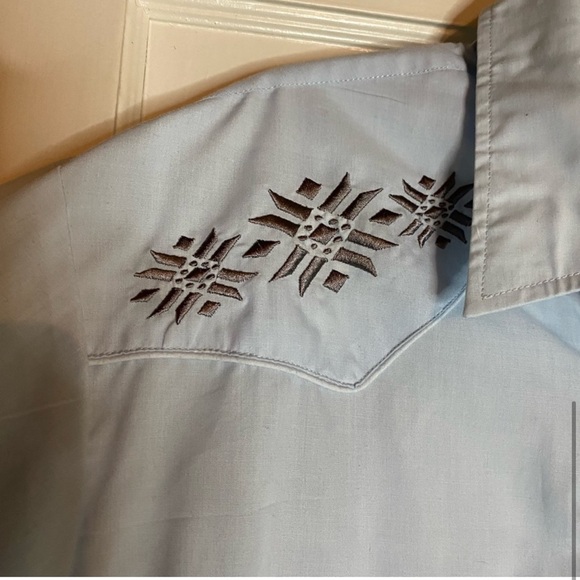 Roper Southwestern embroidered Pearl Snap Button Down Long Sleeve dress Shirt - Picture 3 of 9